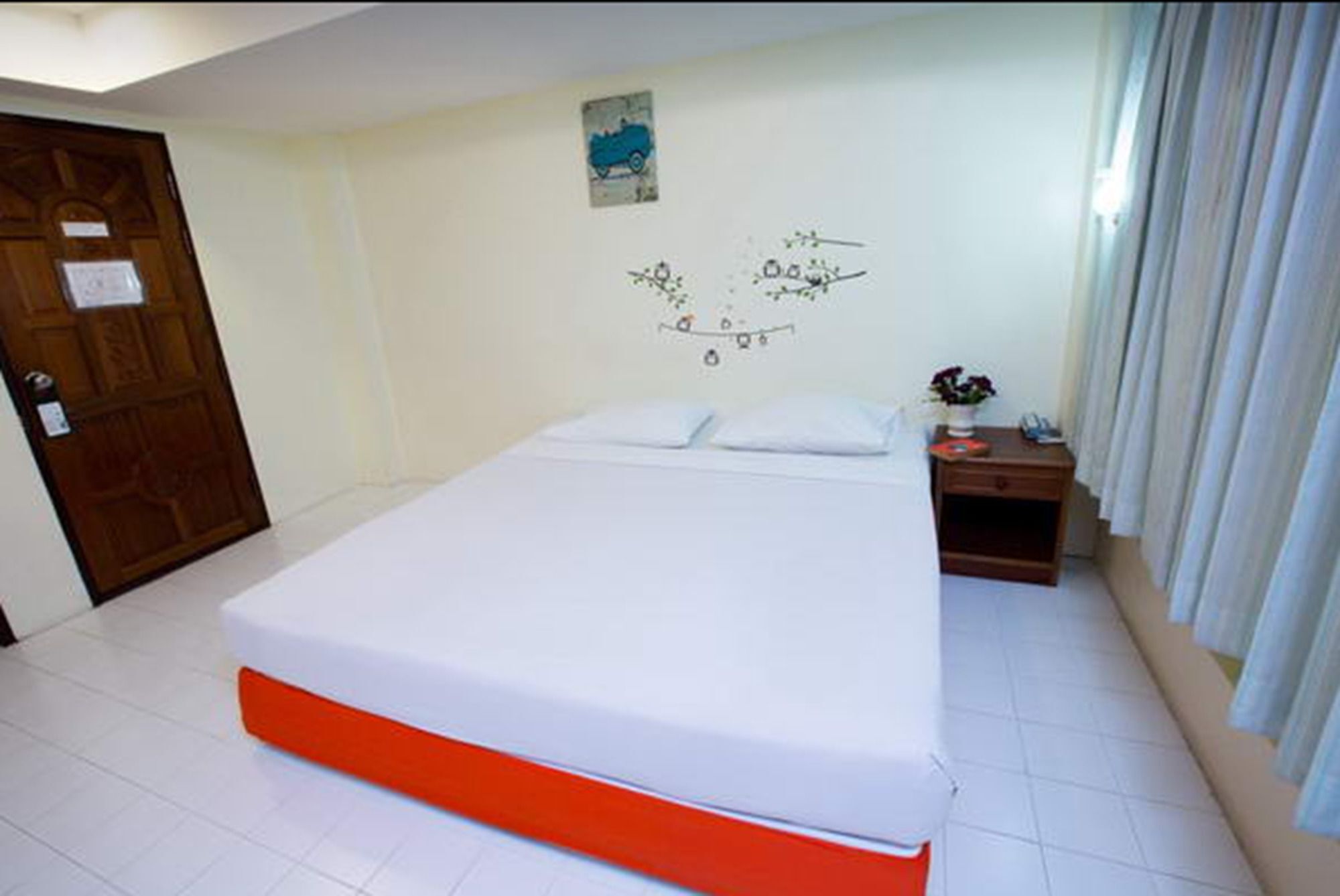 Oyo 320 Regent 2002 Guest House Phuket Bagian luar foto